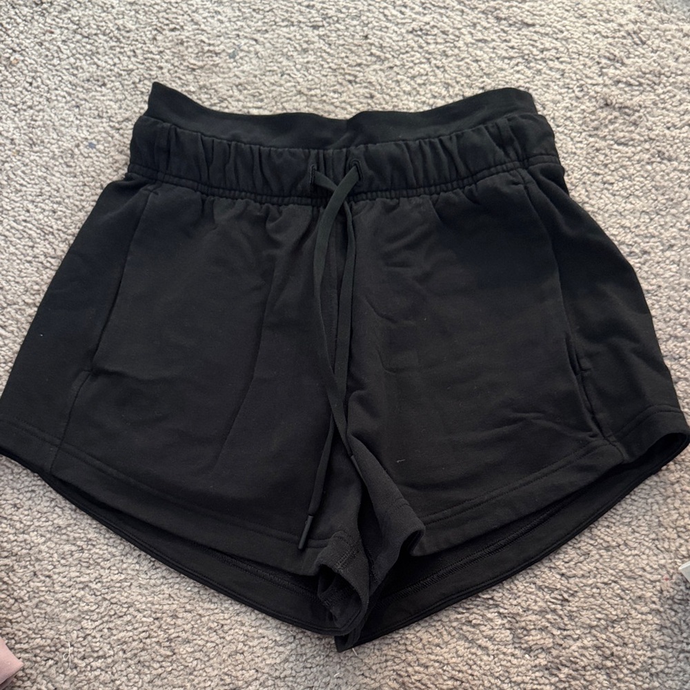 lululemon inner glow Black Shorts